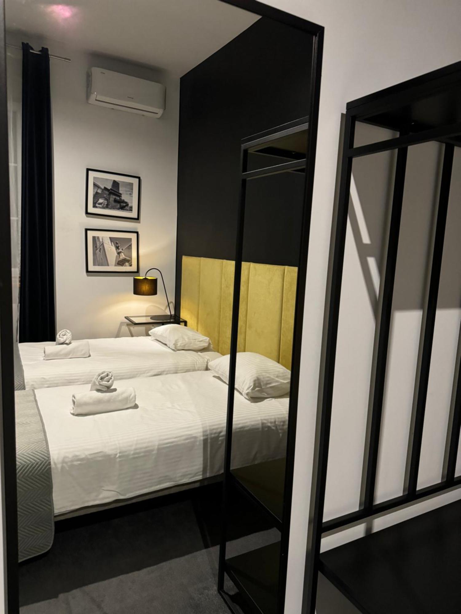 Aparthotel&Restaurant Rezydencja Limba Namysłów Bagian luar foto
